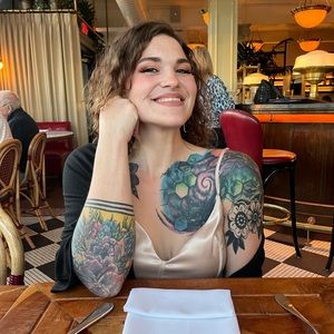 Meet your Posher, Elise